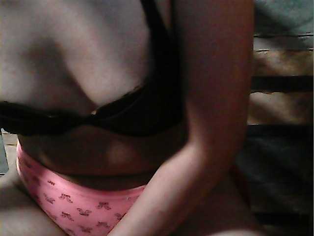 flowerhairypinay's BongaCams show and profile