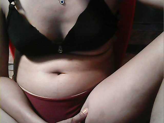 flowerhairypinay's BongaCams show and profile