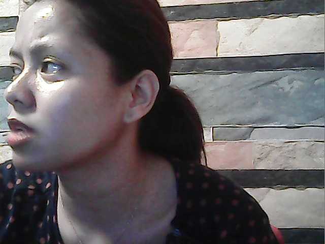 flowerhairypinay's BongaCams show and profile