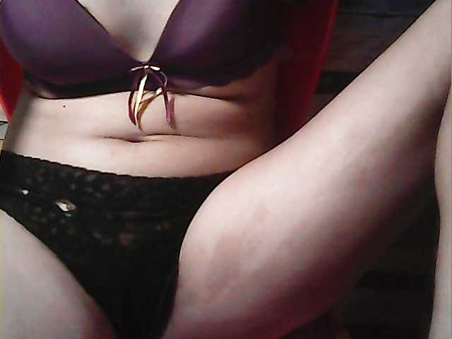 flowerhairypinay's BongaCams show and profile