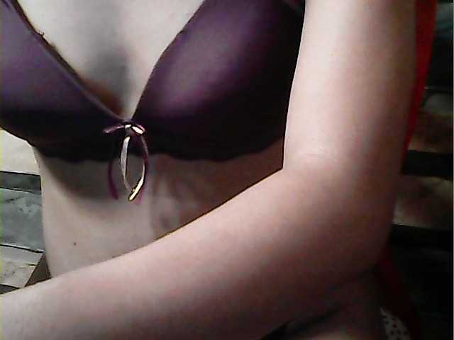 flowerhairypinay's BongaCams show and profile