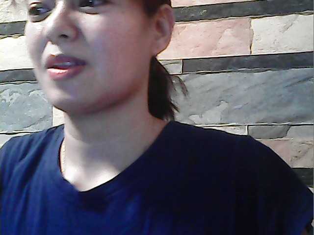 flowerhairypinay's BongaCams show and profile