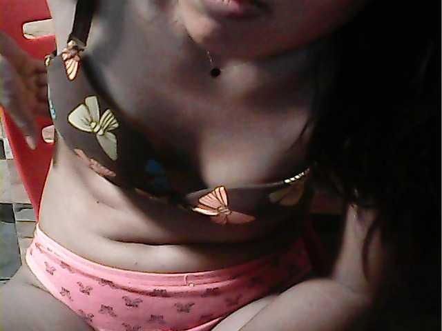 flowerhairypinay's BongaCams show and profile