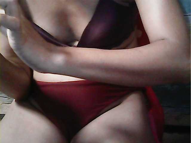 flowerhairypinay's BongaCams show and profile