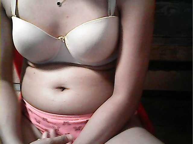 flowerhairypinay's BongaCams show and profile