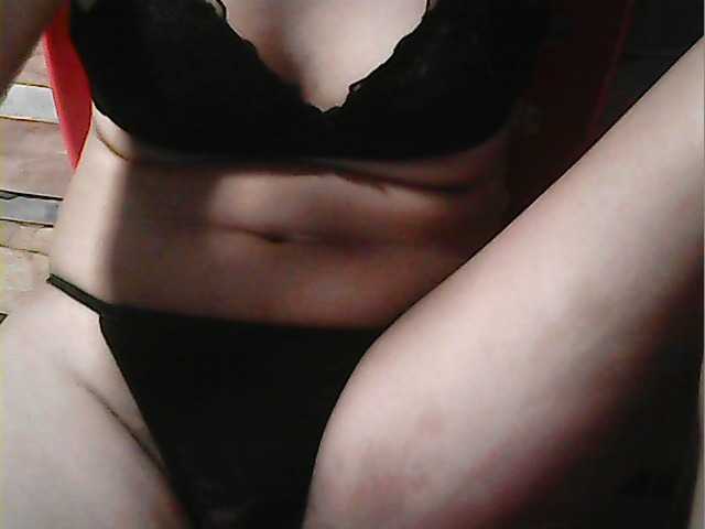 flowerhairypinay's BongaCams show and profile