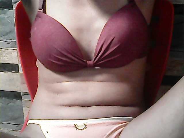 flowerhairypinay's BongaCams show and profile