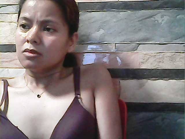 flowerhairypinay's BongaCams show and profile