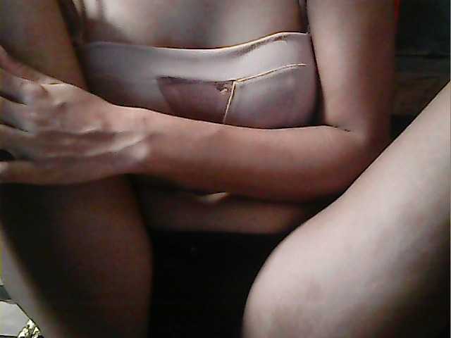 flowerhairypinay's BongaCams show and profile