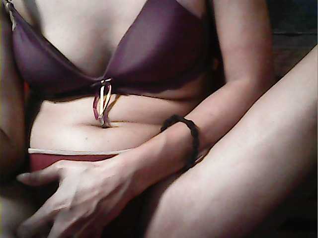 flowerhairypinay's BongaCams show and profile