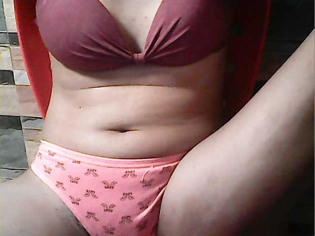 flowerhairypinay's BongaCams show and profile