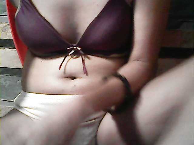 flowerhairypinay's BongaCams show and profile