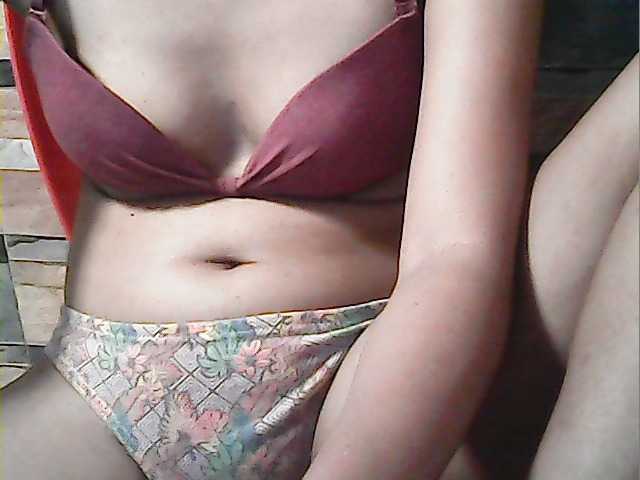 flowerhairypinay's BongaCams show and profile