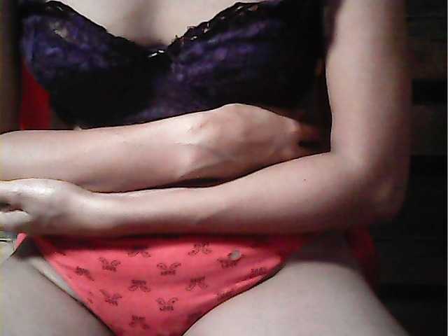 flowerhairypinay's BongaCams show and profile