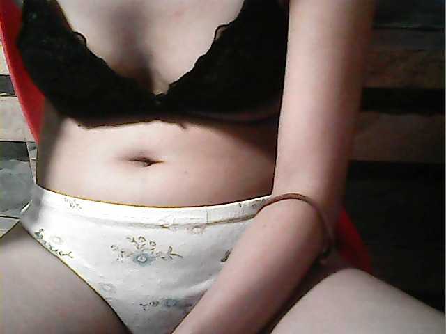 flowerhairypinay's BongaCams show and profile