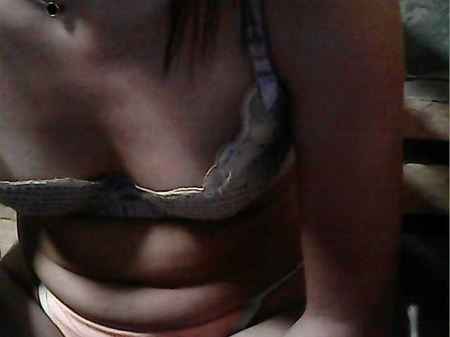 flowerhairypinay's BongaCams show and profile