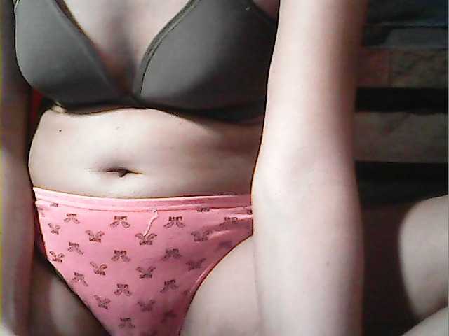 flowerhairypinay's BongaCams show and profile