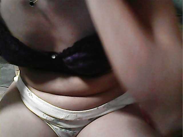 flowerhairypinay's BongaCams show and profile