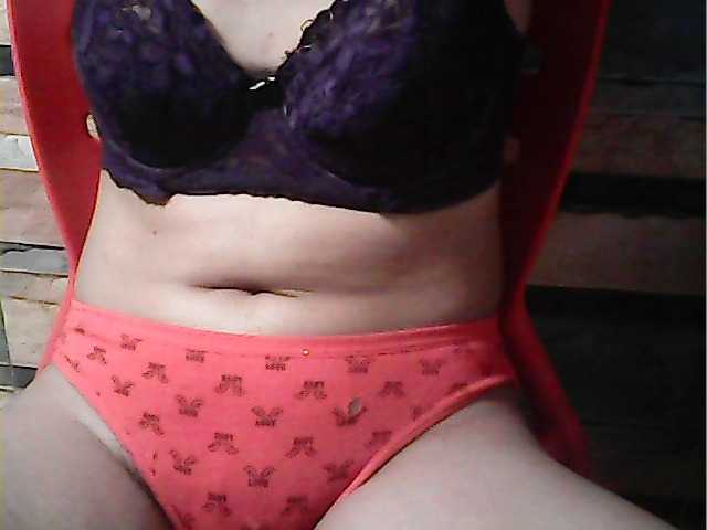 flowerhairypinay's BongaCams show and profile