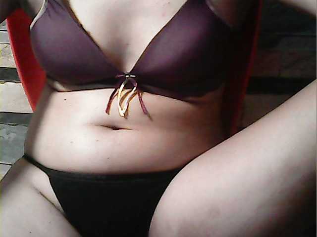 flowerhairypinay's BongaCams show and profile