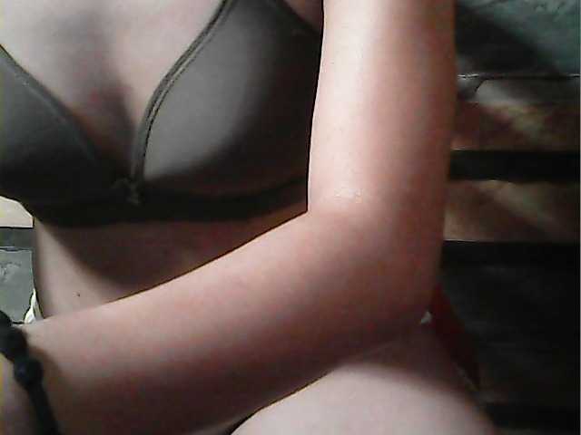 flowerhairypinay's BongaCams show and profile