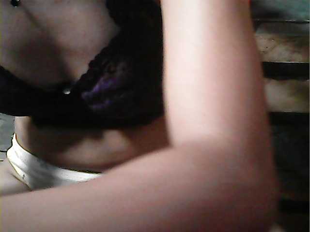 flowerhairypinay's BongaCams show and profile