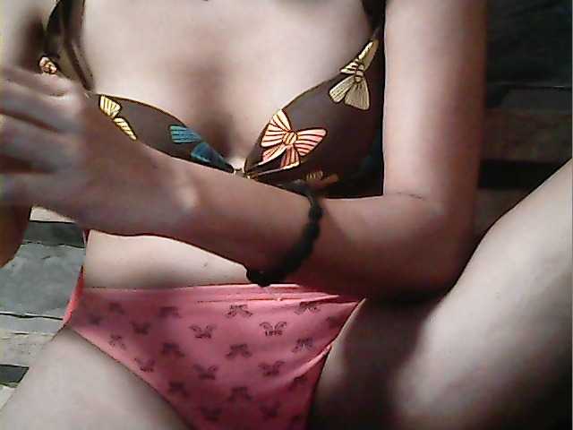 flowerhairypinay's BongaCams show and profile