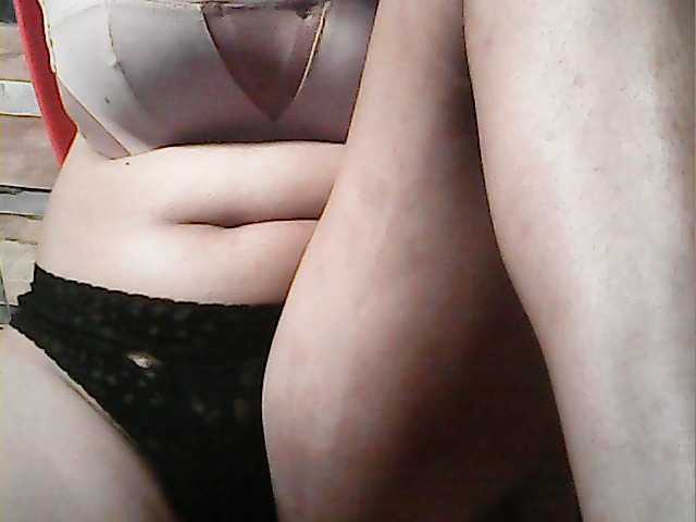 flowerhairypinay's BongaCams show and profile