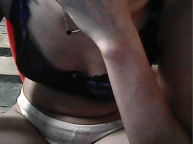 flowerhairypinay's BongaCams show and profile