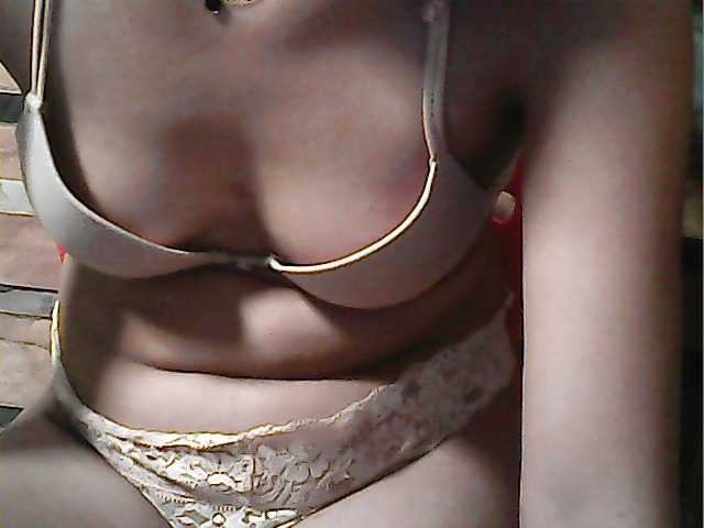 flowerhairypinay from BongaCams