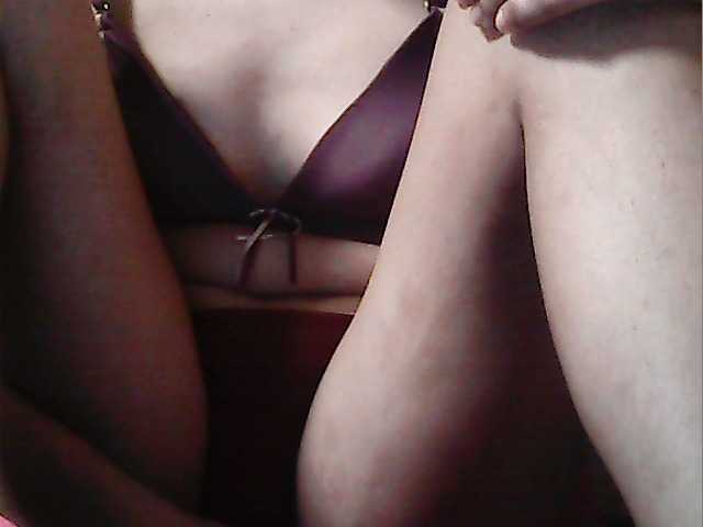 flowerhairypinay's BongaCams show and profile