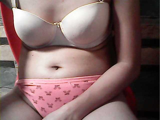 flowerhairypinay's BongaCams show and profile