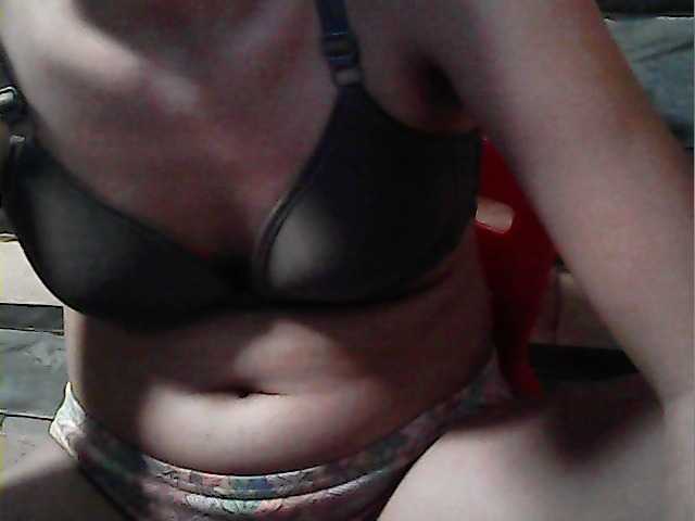 flowerhairypinay's BongaCams show and profile