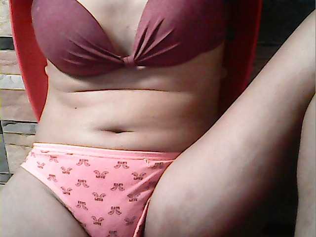 flowerhairypinay's BongaCams show and profile