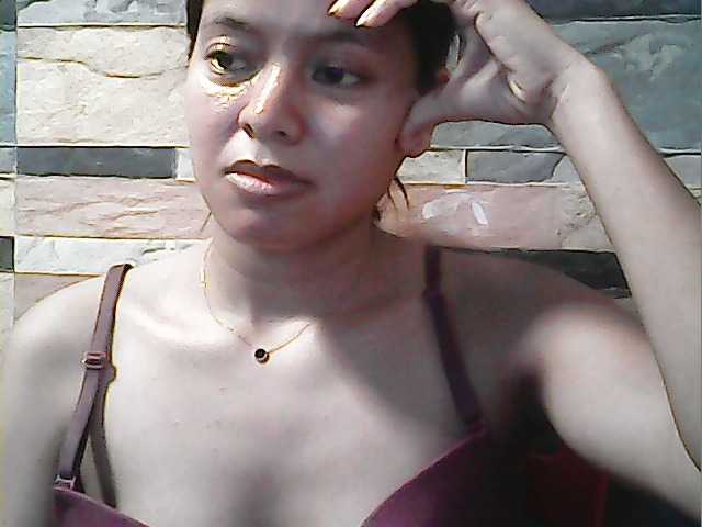 flowerhairypinay's BongaCams show and profile