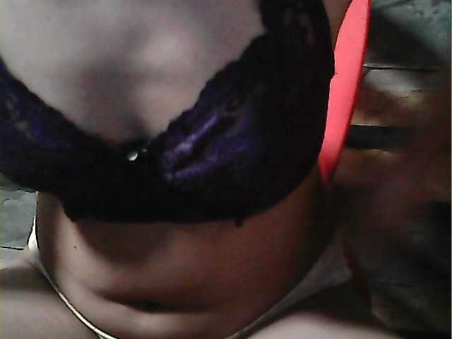 flowerhairypinay's BongaCams show and profile