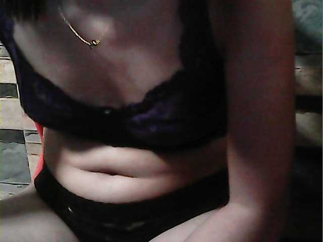 flowerhairypinay's BongaCams show and profile