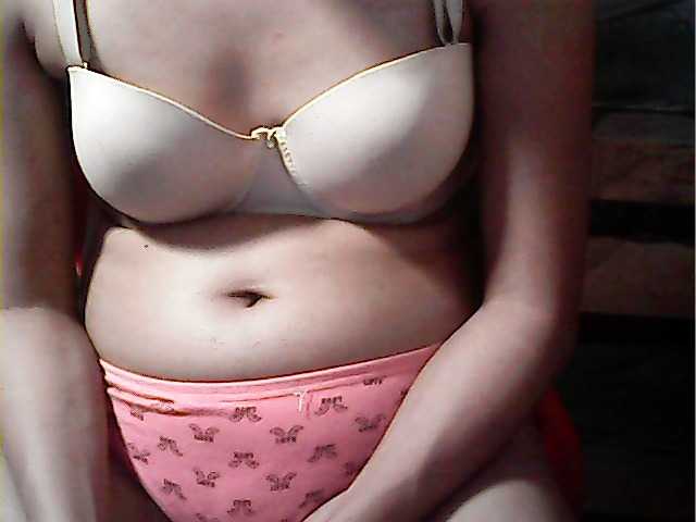 flowerhairypinay's BongaCams show and profile