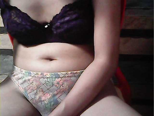 flowerhairypinay's BongaCams show and profile