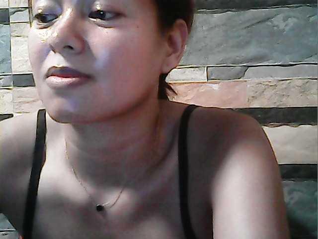 flowerhairypinay's BongaCams show and profile