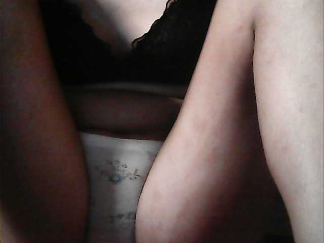 flowerhairypinay's BongaCams show and profile