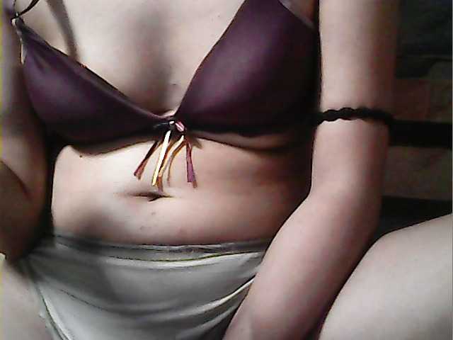 flowerhairypinay's BongaCams show and profile