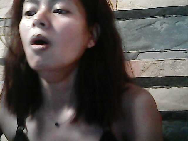 flowerhairypinay's BongaCams show and profile