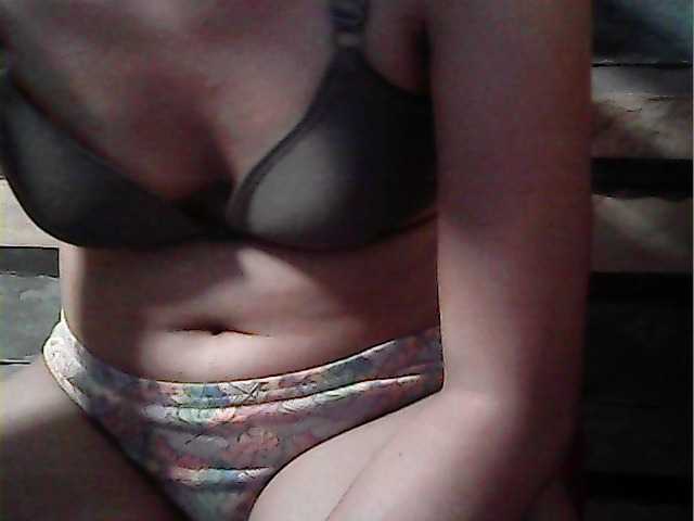 flowerhairypinay's BongaCams show and profile