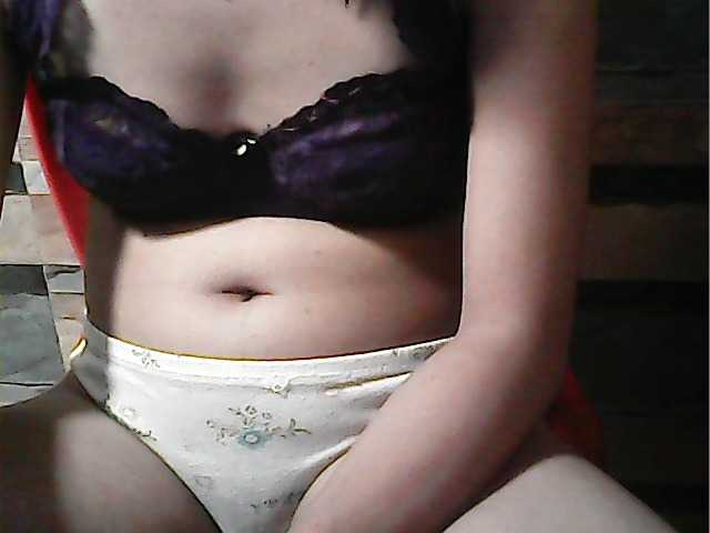 flowerhairypinay's BongaCams show and profile