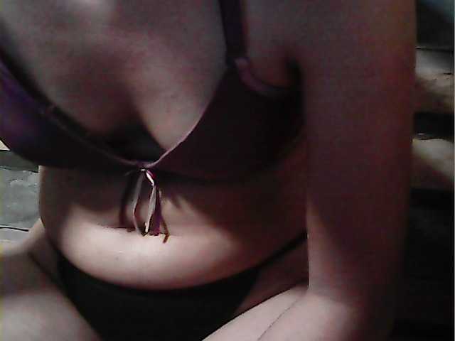 flowerhairypinay's BongaCams show and profile