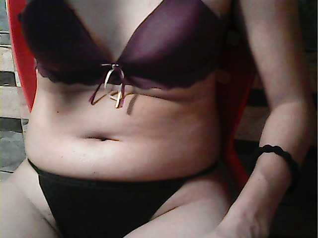 flowerhairypinay's BongaCams show and profile