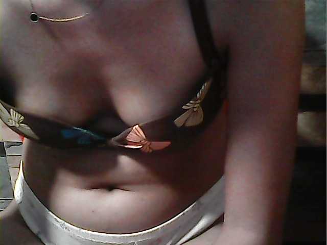 flowerhairypinay's BongaCams show and profile