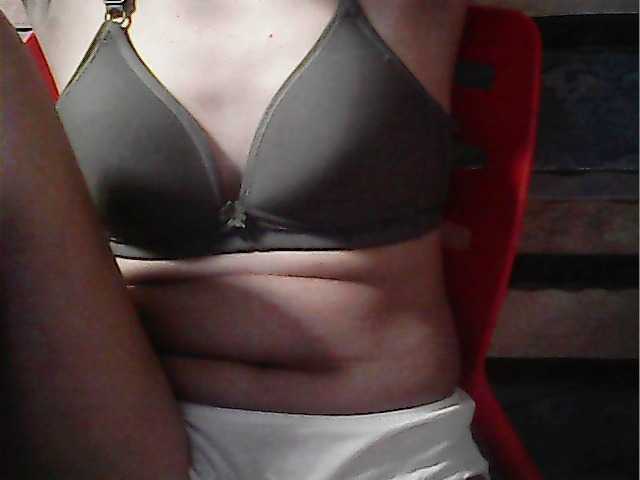 flowerhairypinay's BongaCams show and profile