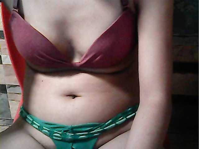 flowerhairypinay's BongaCams show and profile